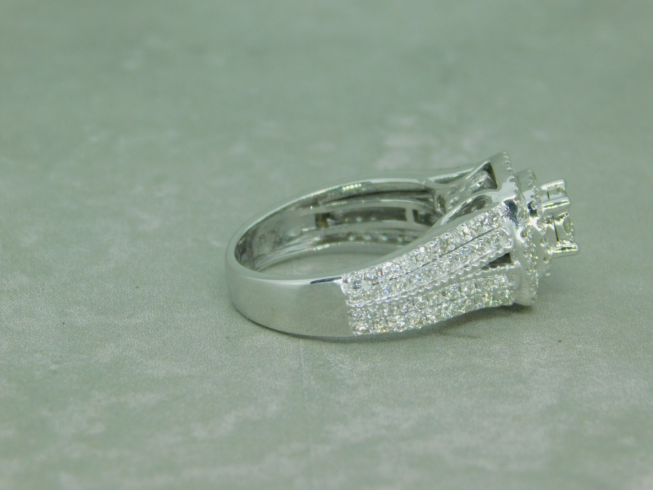 Ladies Diamond Rings Set