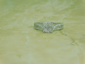 Ladies Engagement Ring With Matching Band